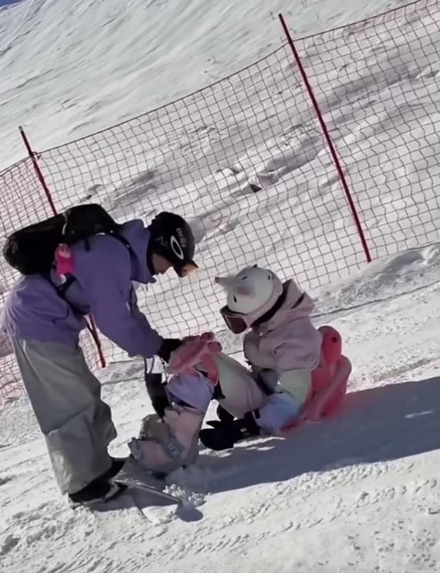 “冠军风波”后，全红婵踏上新征程	，让人反感的一幕还是出现了