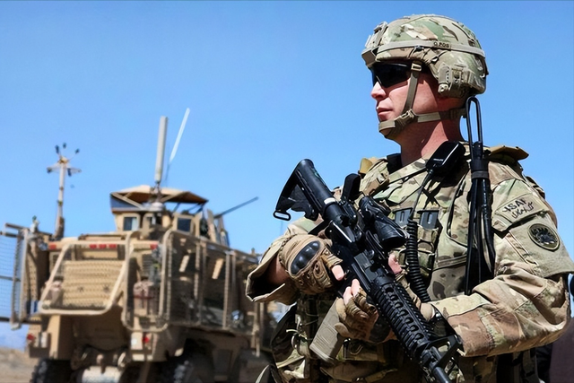 特朗普刚抵达达沃斯，50架大运升空，美军将在中国春节前开打？