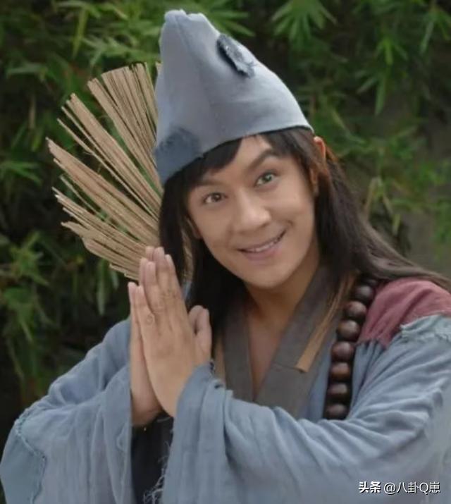 吃相难看！狂割粉丝韭菜，理直气壮卖假货，这几个明星捞金没底线