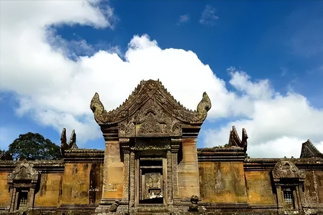 泰国柬埔寨打起来了，世界遗产沦为炮灰，生命值大幅减少