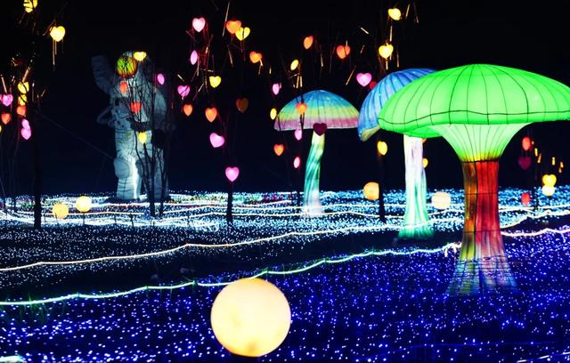 桂林：首届非遗千灯游园，光影艺术璀璨盛宴！