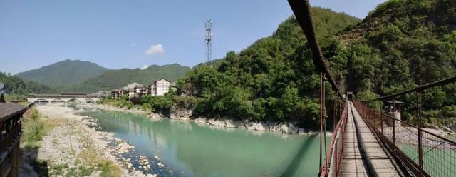 穿行巴山大峡谷，跨越川渝省界（宣汉-城口）