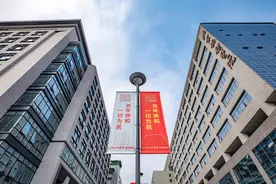 深化改革护佑人民丨回国就医！北京协和医院成功治愈一位华人罕见病患者图片