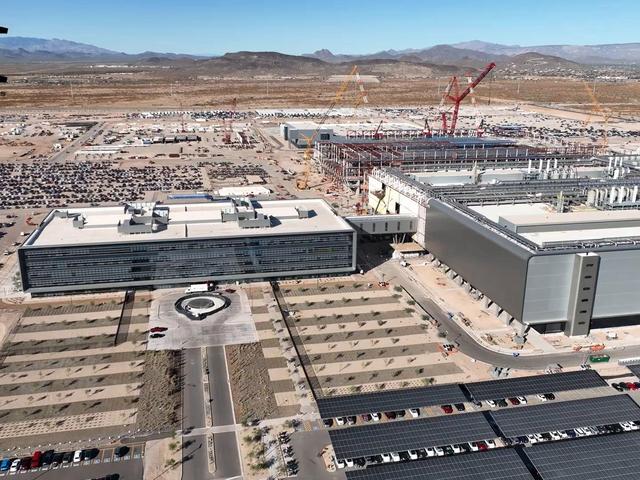 后悔已经晚了？2大芯片巨头“弃中投美”，中国不会再原谅