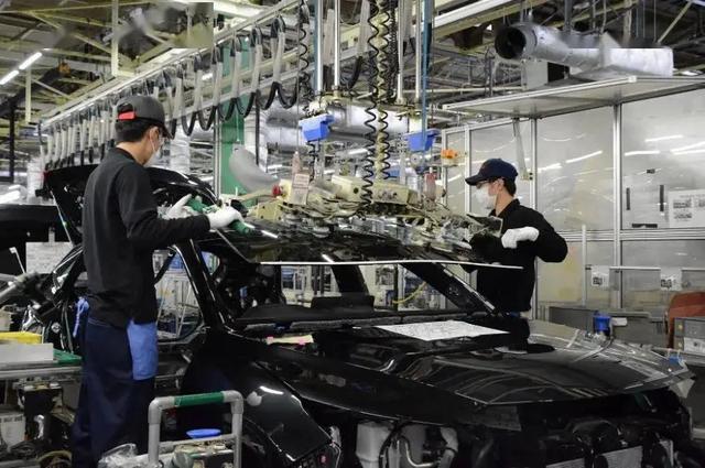 亚洲三国全球顶尖技术：韩国有半导体，日本精密机床，中国有啥？