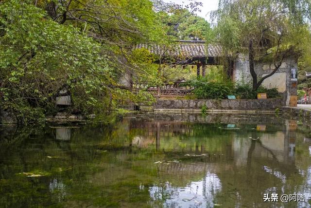 三圣宫怎么就成了龙泉寺？束河古镇边的这个3A景区有点混淆不清