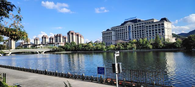 国庆、双秋双节只身一人南方行之第五天（从舟山到溪口）