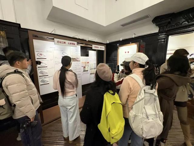 边逛边种草！20位网络达人打卡虹口~