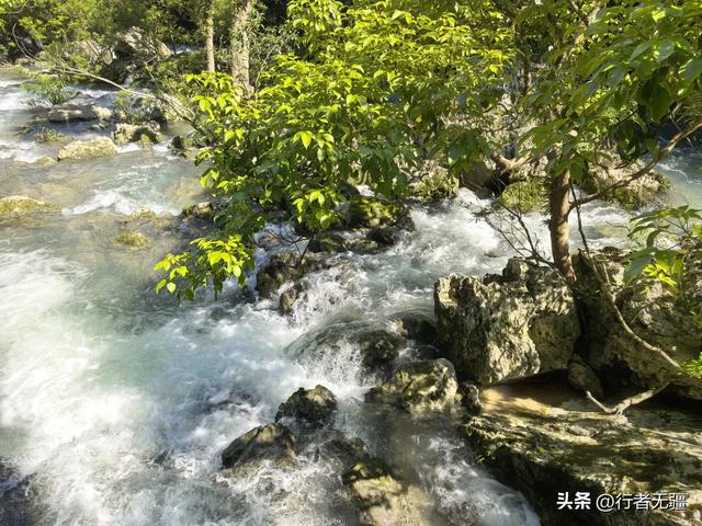 多彩贵州自驾游之荔波小七孔:山水秘境中的翡翠画卷