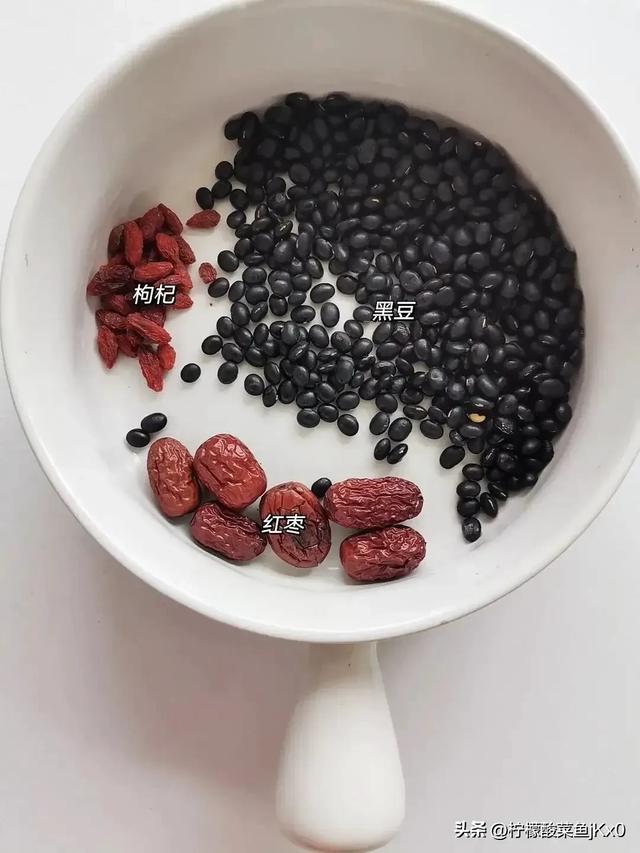 吃一斤它等于吃10只鸡，一降血脂、二降血糖、三降胆固醇，别不懂