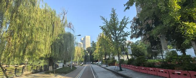 80%的跑步损伤，都缘于跑前不动态热身、跑后不静态拉伸！