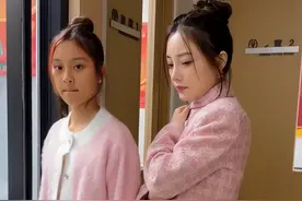 甜馨救助被碾压的流浪猫，但在评论区里我看到人性最丑陋的一面图片