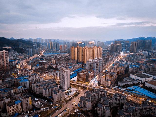 继贵阳之后，贵州省又一“黑马城市”要起飞，比毕节更有底蕴