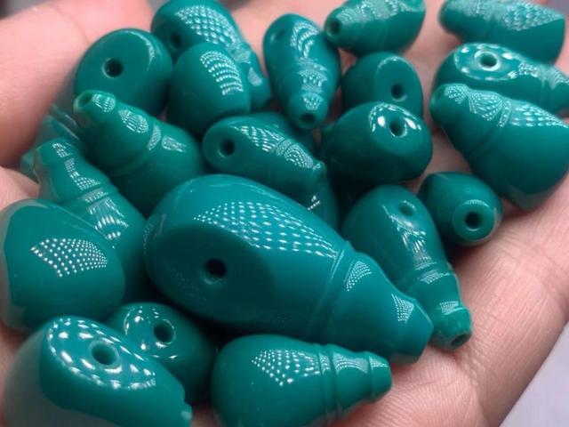 教你快速分辨优化绿松石和原矿绿松石