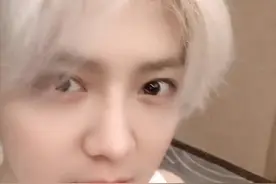 鹿晗早上八点直播清唱，带你吃煎饺，宠粉无极限啊！图片