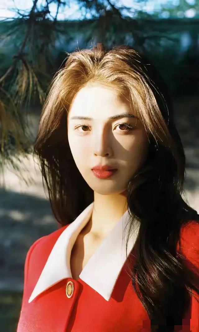 山西一佳人好漂亮 仙姿玉色 堪称上帝吻过的容颜,美得让人移不开眼