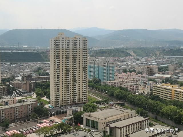 登兰州黄河楼记