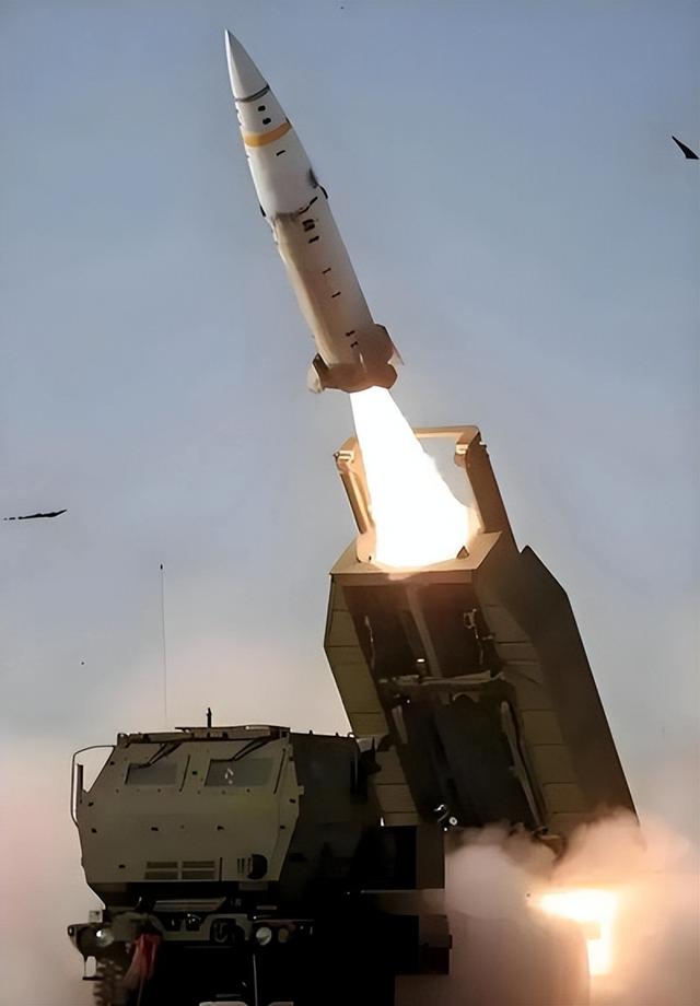 特朗普又变卦！暂拒援乌导弹，后续恐有大动作，俄乌和谈或重启