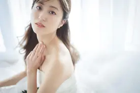 已婚女人暗恋你最准的表现，8个细节出卖她喜欢你图片