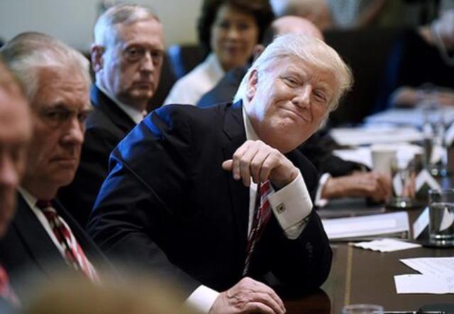 当着全世界的面，特朗普对日本放出一句狠话，让高市早苗彻底傻眼