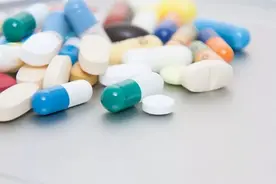 送你6个中成药，缓解眼干、眼痒、眼慌！一文告知你答案图片