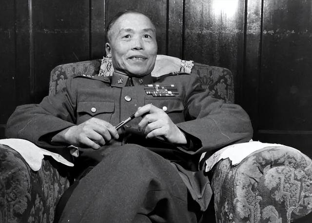 蒋介石晚年曾痛骂：我丢掉大陆怪不得别人，罪魁祸首就是这二人