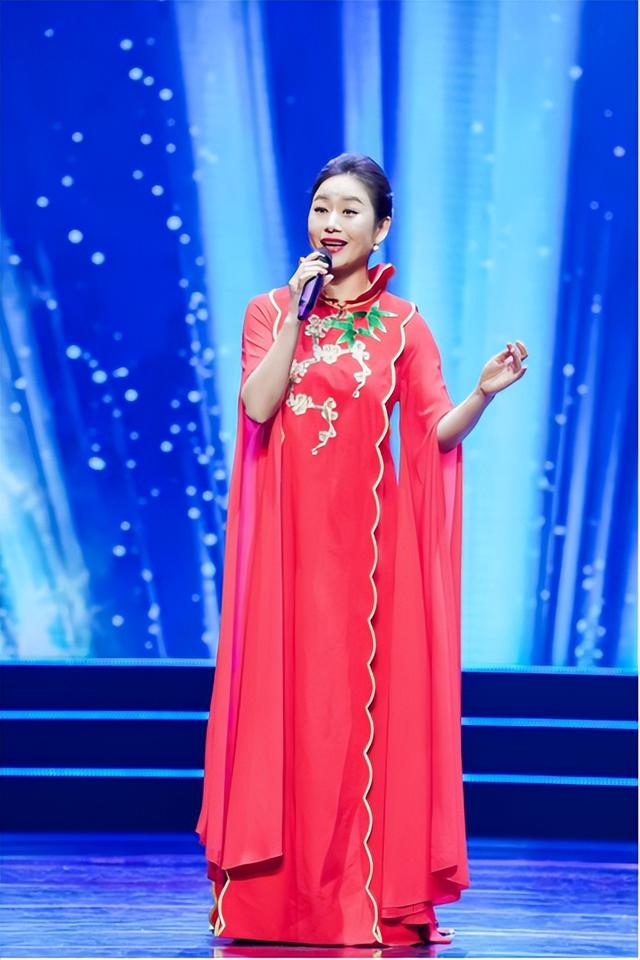 鹏城金秋绽放艺术华彩，全民普及共绘城市人文——第二十二届深圳市“鹏城金秋”市民文化节先导活动拉开帷幕