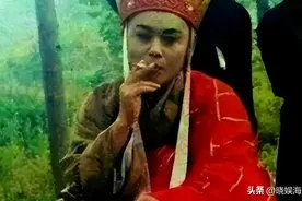 演员休息时都在干嘛？第一张我忍住了，唐僧这张我可以笑一整天图片