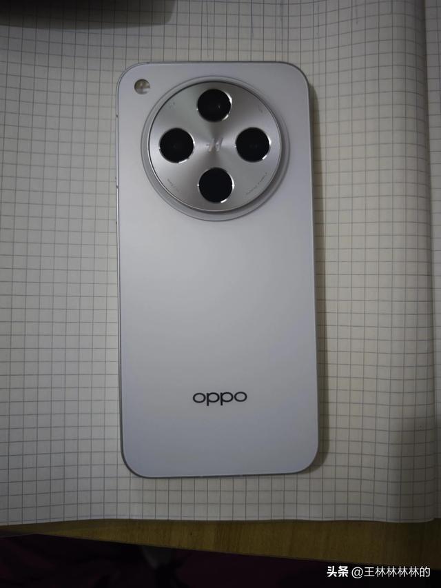 OPPO Find X 8最终还是入手了，给我之前的小米13强多了