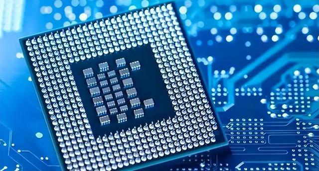 外企集体翻车？三星台积电叛离失中国市场，国产芯片接千亿空缺！