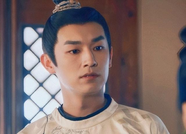 31岁杨旭文不再遮掩，公开回应和陈若琳真实关系，郭靖宇未说谎