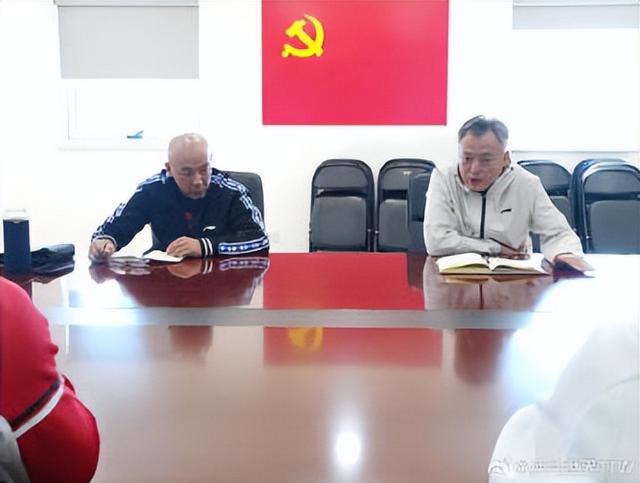 中国乒协正式确认国家队教练员名单：总教练秦志戬	、副总教练肖战