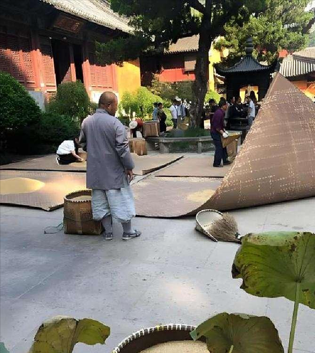为啥欧美著名教堂大多不收费，国内寺庙普遍收费，原因其实很简单