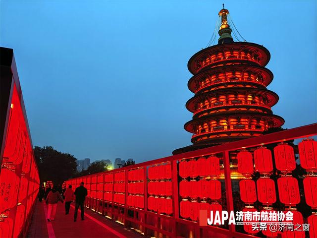 夜探隋唐：在光影里触摸洛阳的千年脉搏