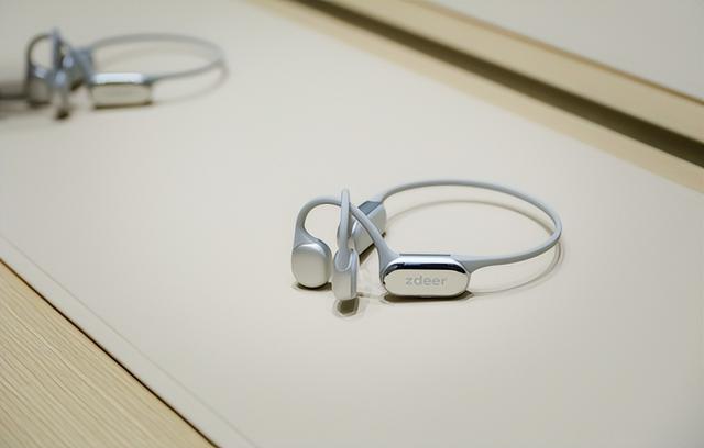 助听器行业iphone4时刻——左点助听器2025新品发布