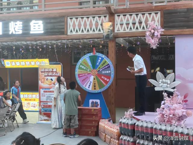七夕浪漫夜 梧桐市集共谱美好乐章