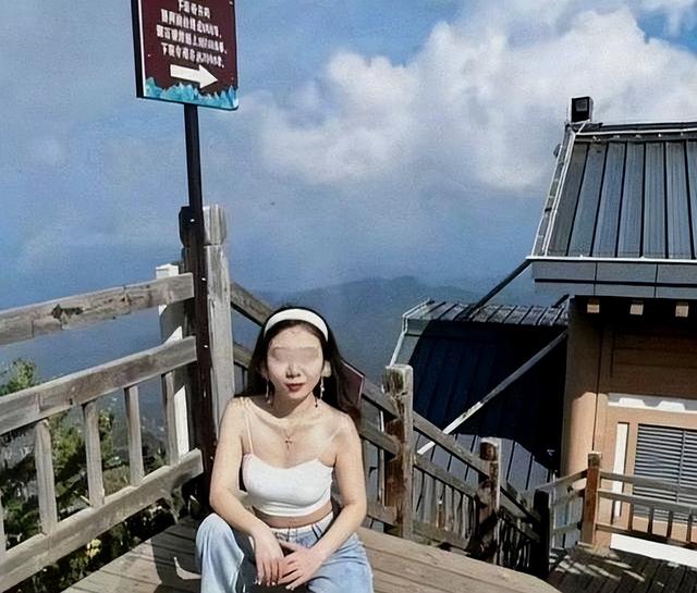 陕西女老师事件不断升温	，知情人透露：抽烟穿吊带，并有多名男友