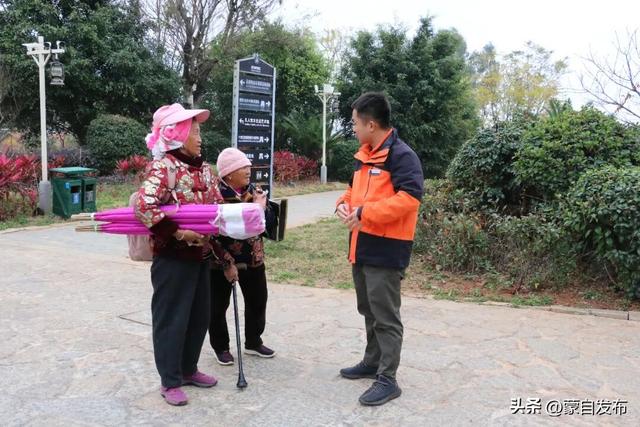 “谢谢你，蒙自！”碧色寨景区有面锦旗墙，藏着最美的风景
