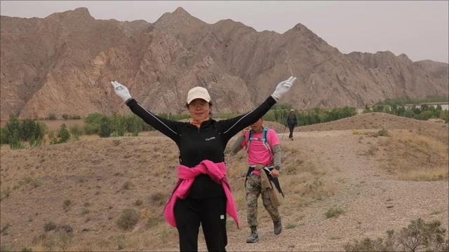 2026年全国群众登山健身大会在青铜峡黄河大峡谷旅游区成功举办！