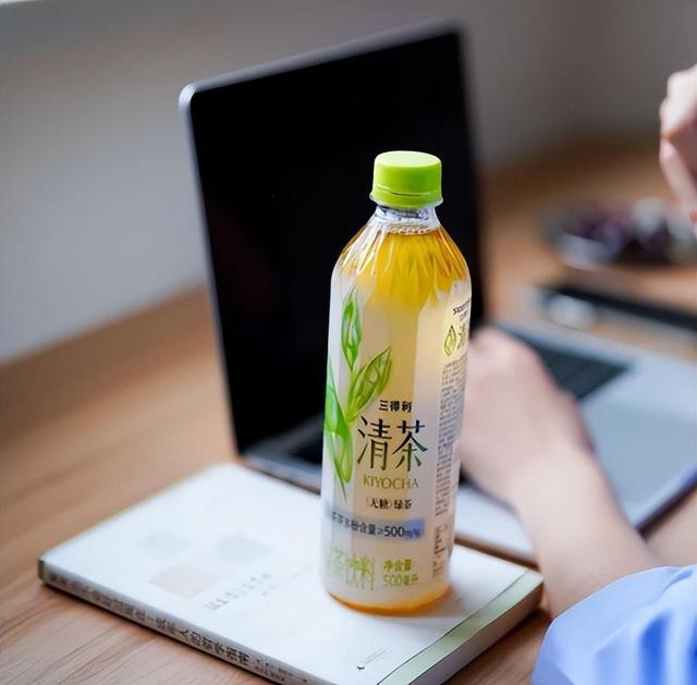 潜伏中国30年，年收1653亿，农夫山泉竟被日本饮料甩在身后