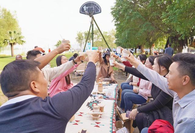 “环两江”号游艇启航，南海解锁“海陆空”全域文旅新体验