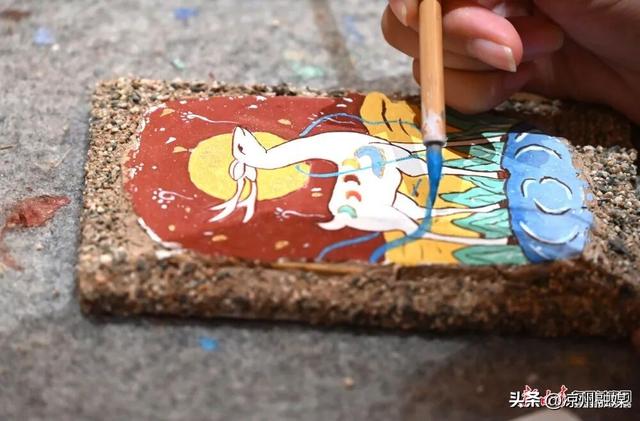 甘肃文旅新玩法大赏！去沙漠种树、当“壁画师”、看万面镜子追太阳……