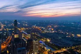 中国第一县级市，掀翻了7个省会！GDP破5000亿，连续20年领跑全国图片