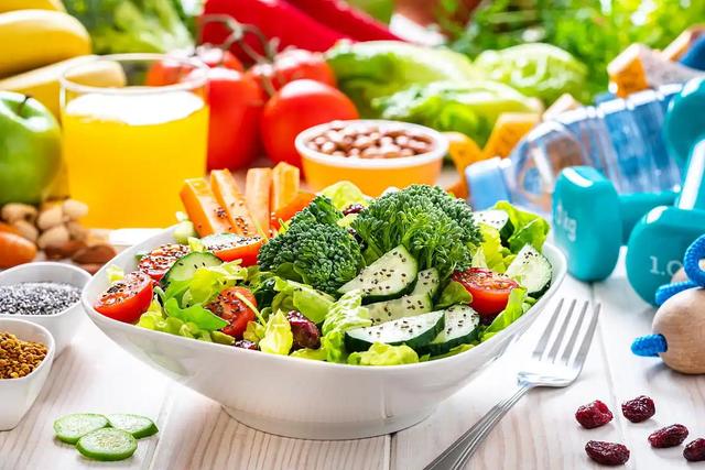 3种蔬菜嘌呤比肉还高,堪称“尿酸炸弹”!很多人还每天在吃