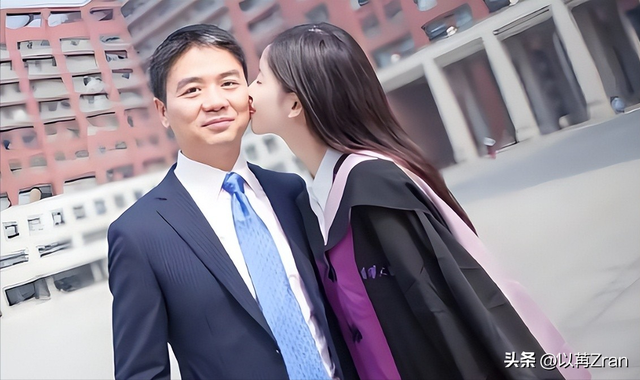 亲情重要还是金钱重要？就算如今的刘强东，面对儿子时也充满遗憾