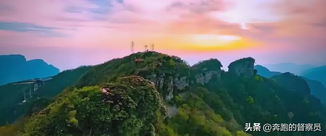 教师节景区免票引争议：是真关怀还是“形式主义”？