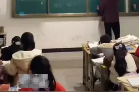 90后老师上课绝不拖堂，学生都没反应过来，老师就已夺门而出图片
