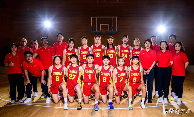 李梦、王思雨落选！官宣：中国女篮公布最新18人名单，宫鲁鸣带队