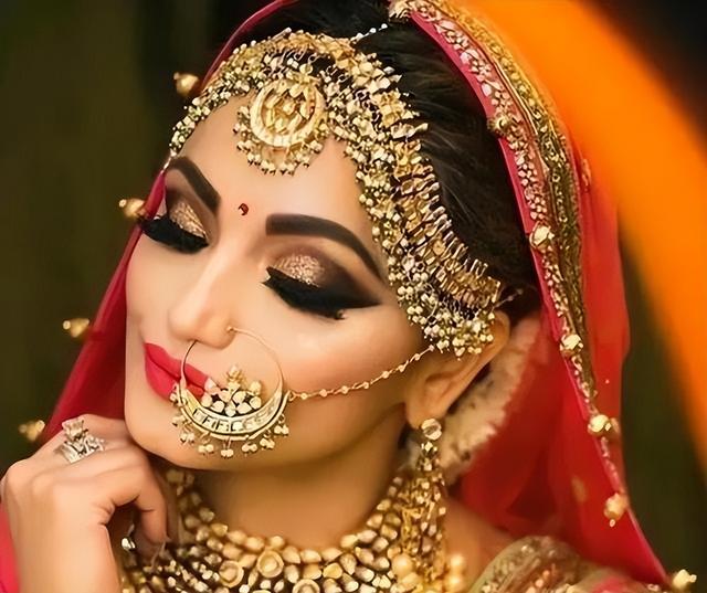 在印度，看到左边鼻子有鼻环的女性，千万不要随意搭讪！