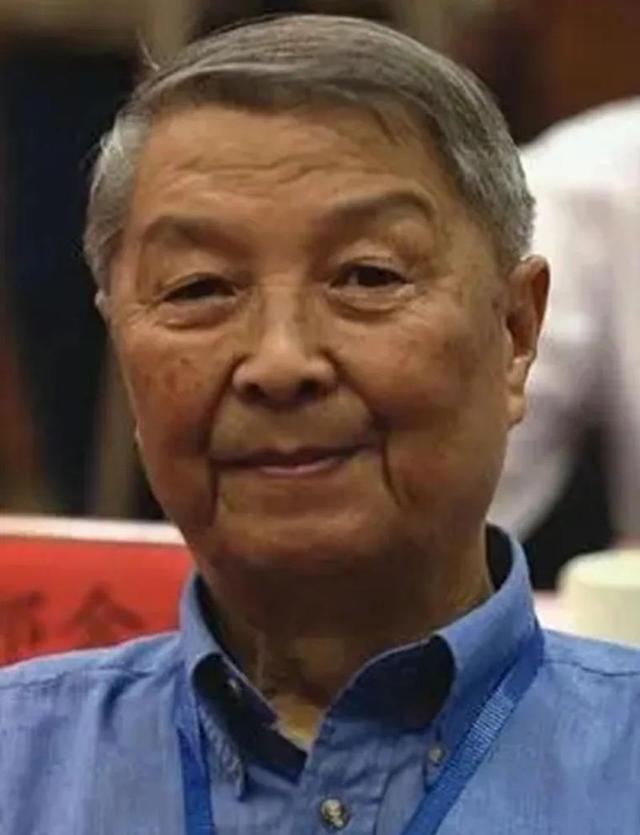 他曾是胡书记的得助手，担任过贵州省委书记，临终请求葬回故乡